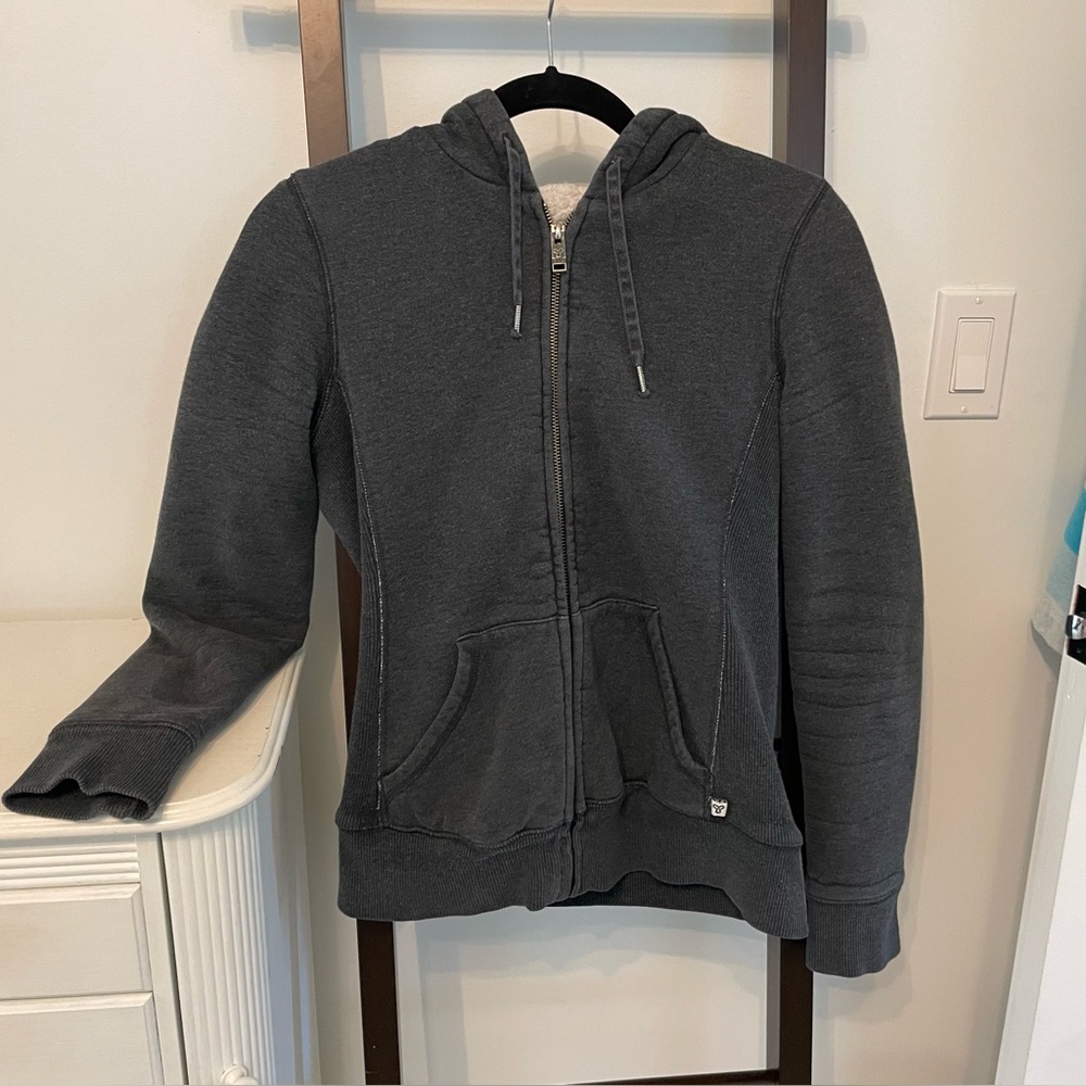 TNA Aritzia Sherpa Lined Zip Hoodie Charcoal Grey